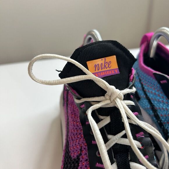 Nike Air Max Flyknit Racer Sneakers Pink Black Blue Women's Size 10 FD0822-500 - Picture 5 of 9